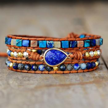 Wickelarmband „Waldlicht“ mit Lapislazuli-Tropfen